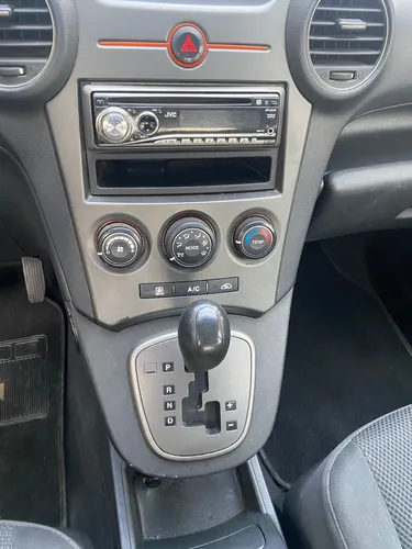 Kia Carens 2.0 Rondo Ex