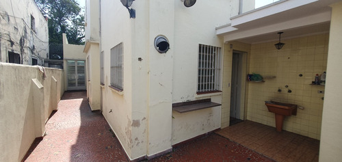 Casa P/ Alugar Na Lapa - Próximo A Estação De Trem - 3x Quartos - 2x Vagas Garagem