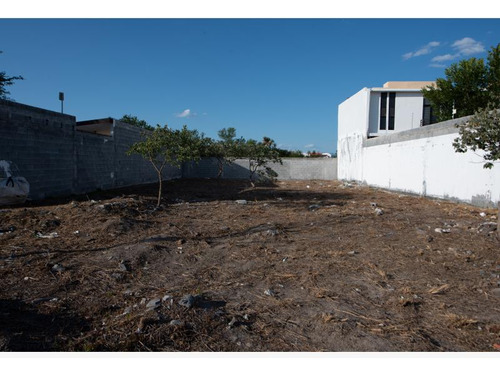 Terreno En Venta En Los Portales