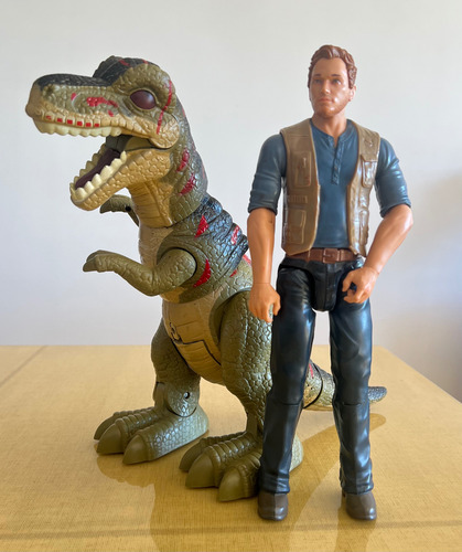 Oportunidad Owen Y Dinosaurio A Pilas De Jurassic Park (Usado)