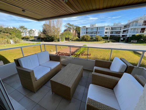 Imagen 5 de 18 de Apartamento De 2 Dormitorios En Playa Brava