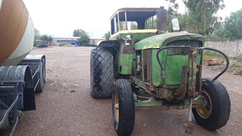 John Deere 4420