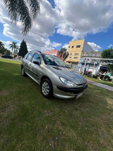 Peugeot 206 1.6 Sw Xt Premium