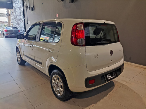Fiat Uno Uno Attractive 1.4 8V (Flex) 4p