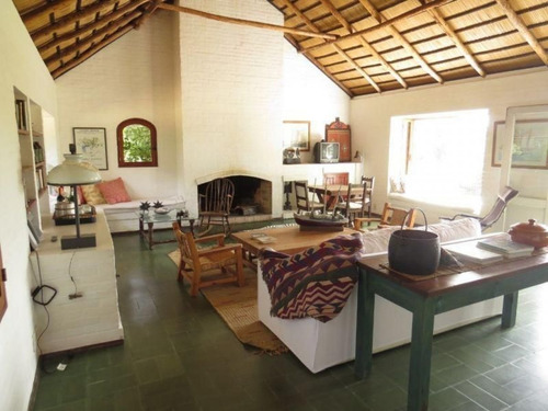 Chacra En Venta Camino Lussich 3 Dormitorios- Ref: 217462