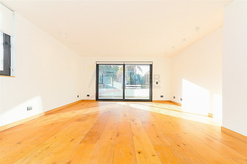 Departamento En Arriendo De 2 Dorm. En Las Condes