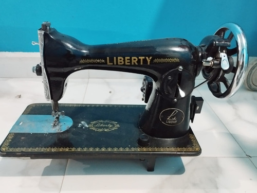 Máquina De Coser Liberty Antigua