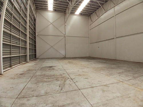 Bodega Industrial Desde 430 M2 La Montaña / Ruta 5