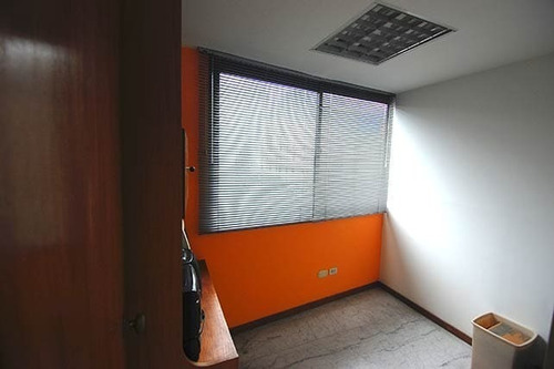 Imagen 7 de 14 de Se Vende Oficina 50m2 La Campiña