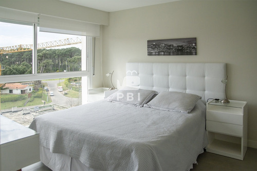 Departamento De 2 Dormitorios En Venta, Punta Del Este - Greenlife - Ref : Pbi14290