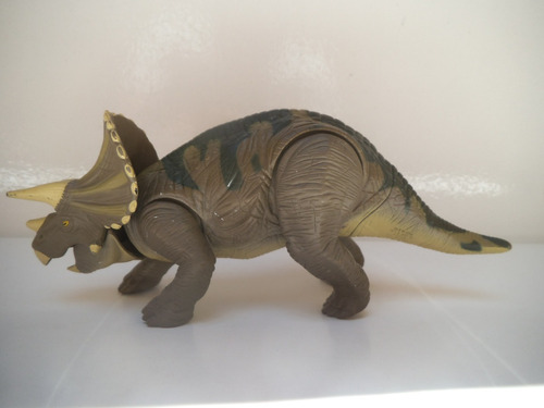 Kp Triceratops Dinosaurio Jurassic Park Hasbro 