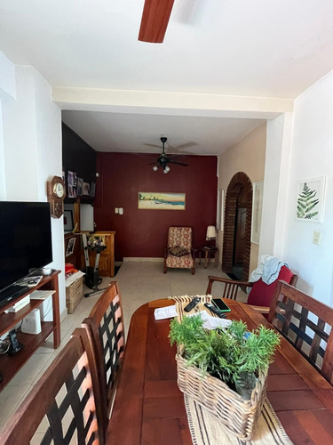Ph Tipo Casa De Cuatro Ambientes En Planta Baja En Piñeyro
