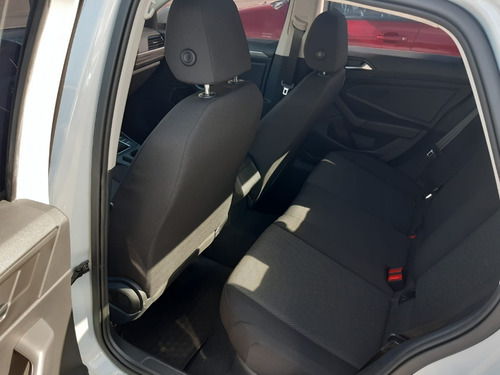 Imagen 10 de 16 de Vw Vento Comfortline (1.4)tsi 150cv 2019