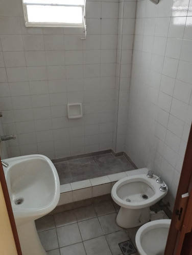 Venta Ph Con Dos Deptos + Patio - Williams Morris