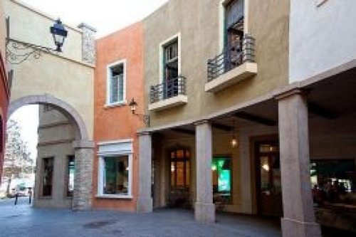 Imagen 3 de 8 de Oficina, Consultorio En Plaza Central Canning, Con Renta!