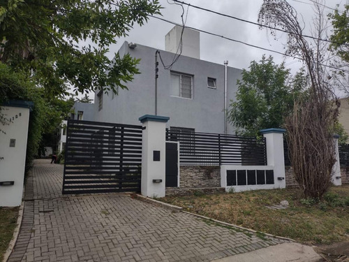 Barrio San Alfonso - Dúplex En Housing De Tres Dormitorios Con Pileta En Común - Villa Allende