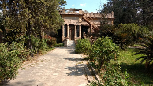 Histórica Casa A Reciclar En Gran Terreno. Mendoza