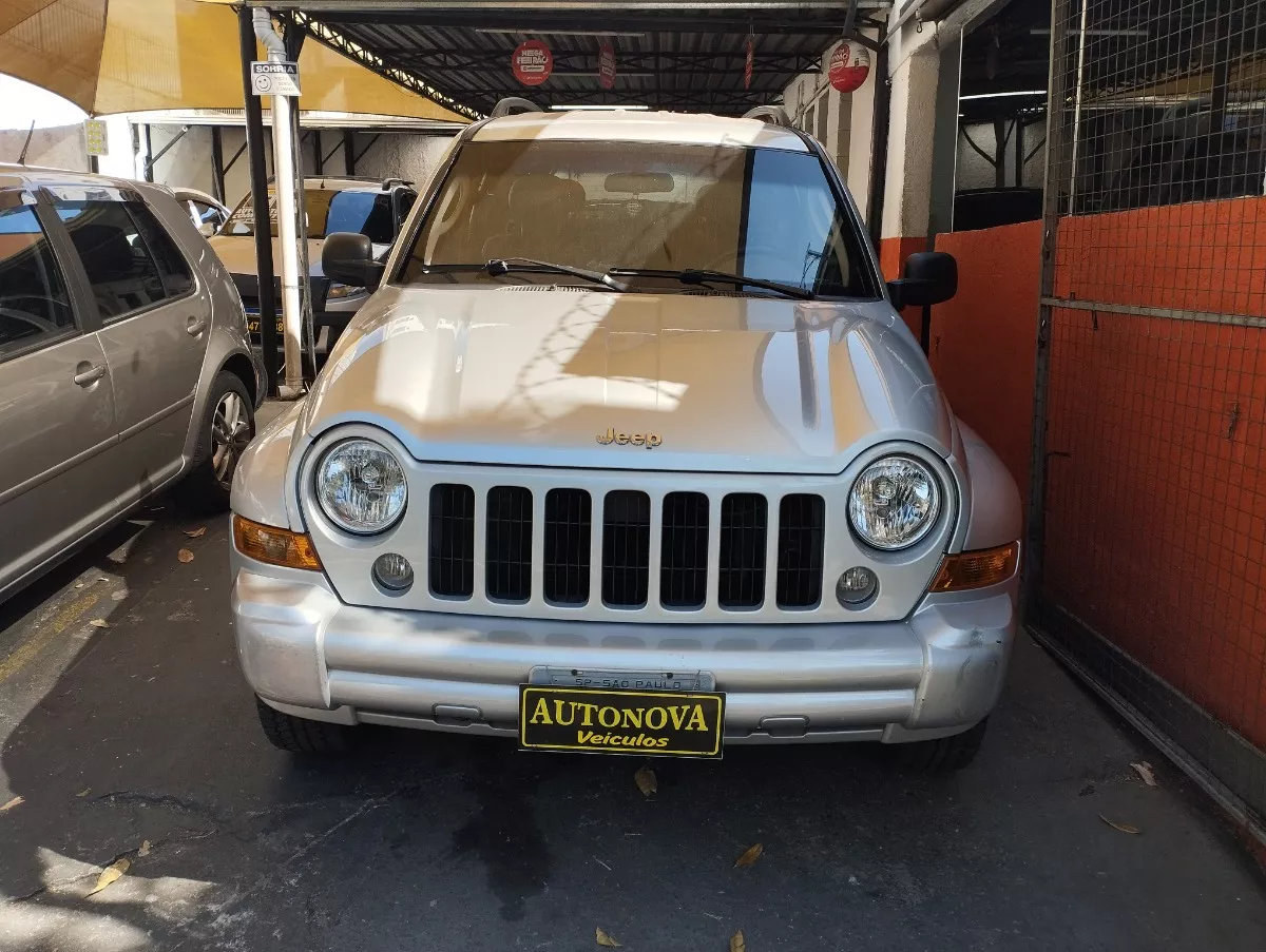 Jeep Cherokee 3.7 Sport Aut. 5p