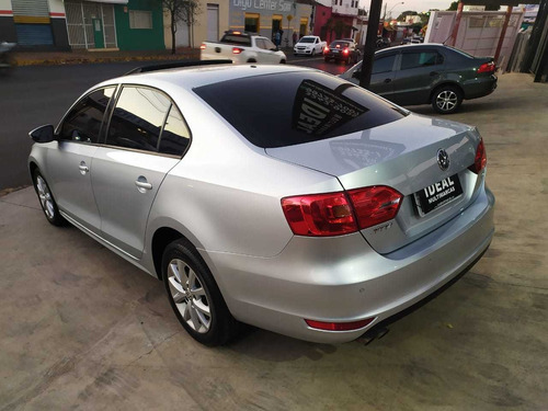 Volkswagen Jetta 2012 2.0 Comfortline Flex 4p Automática