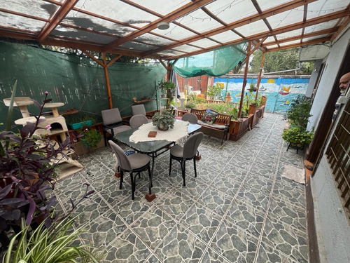 Casa Con Amplio Terreno Y Galpón (ideal Para Negocio) Macul.