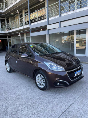 Peugeot 208 1.6 Allure 2018