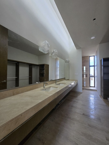 Casa En Venta Ubicada En Moravia Temozón Norte, Entrega Inmediata