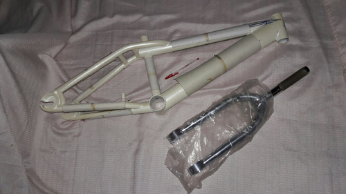 Cuadro Con Tijera Fishbone Ninja. Bmx Midschool. No Gt Dyno. Blanco (Usado)