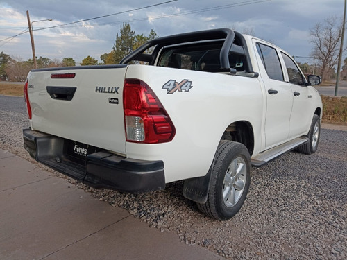 Imagen 9 de 9 de Toyota Hilux