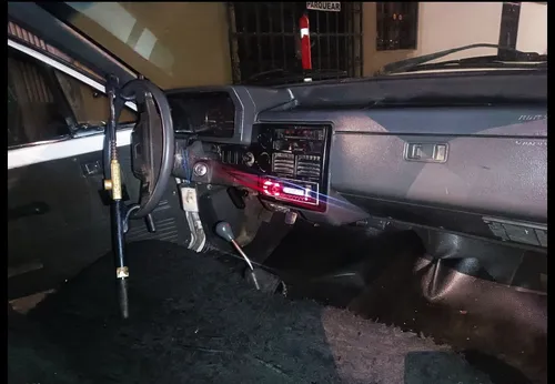 Mazda B2000 2.0 B2000
