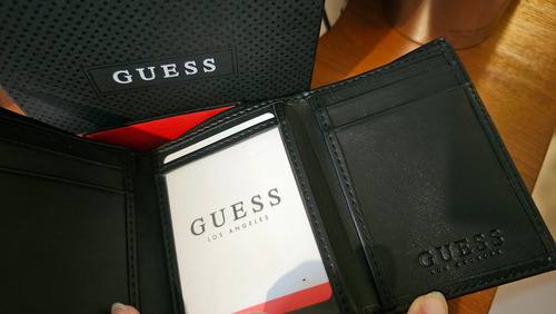 Billetera Guess Trifold Logo