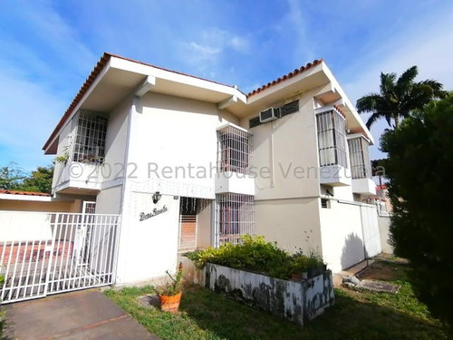   Maribelm & Naudye, Venden Casa-quinta Con Terreno En  Los Libertadores,  Barquisimeto  Lara, Venezuela,  6 Dormitorios  4 Baños  525 M² 