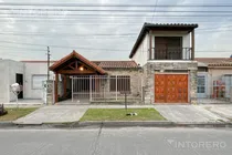 Comprar Venta Casa 4 Amb Cochera Jardin Piscina Quincho Parrilla - Hurlingham - Apta Credito
