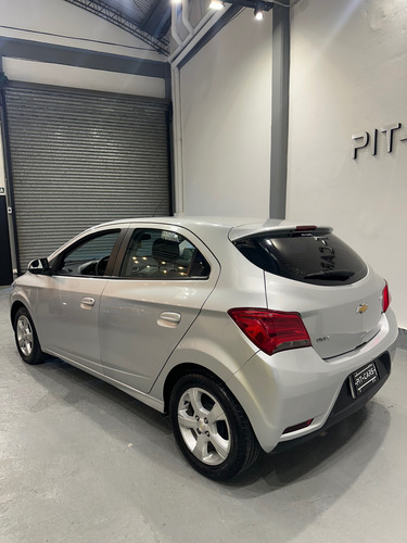 Chevrolet Onix 1.4 Lt 98cv