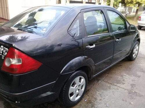 Imagen 5 de 9 de Ford Fiesta Max 1.6 Con Gnc /nafta 2006