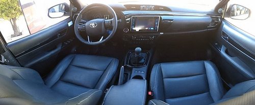Toyota Hilux 2.8 Cd Srx 177cv 4x4