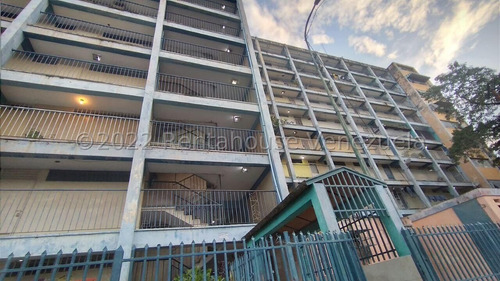 Imagen 1 de 19 de Economico Apartamento En Venta En Maracay Estef 23-8113