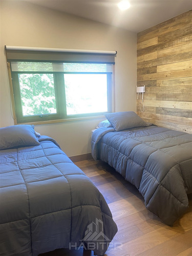 Casa En Venta De 4 Dorm. En Pucón