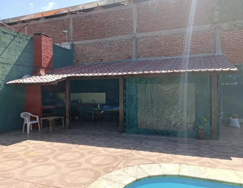 Imagen 7 de 13 de Casa En Brazo Oriental 4 Casas , Único Padrón!!! Gran Oportunidad!!! Cocheras Y Piscina!! Ideal Familias Grandes, Interesados En Construir, Zona Vis, Reciclajes. Etc