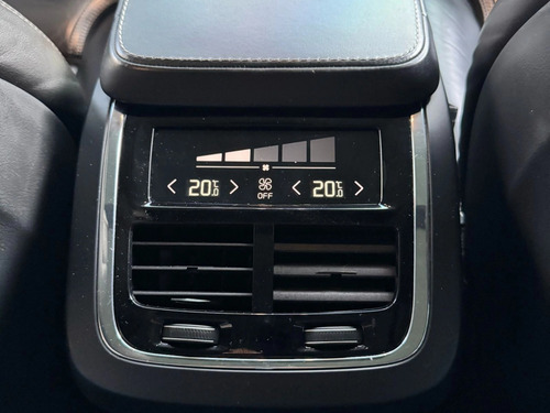 Volvo XC90 2.0 MOMENTUM TURBO GASOLINA 4P 4X4 AUTOMÁTICO