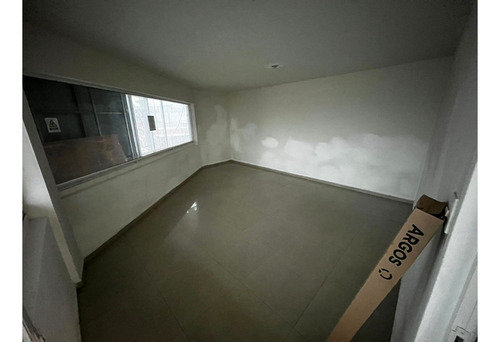 Edificio De 3 Plantas En Venta A 2 Cuadras De Cintermex
