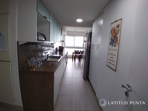 Imagen 5 de 13 de Apartamento En Le Parc, Oportunidad De 2 Suites Más Dependencia
