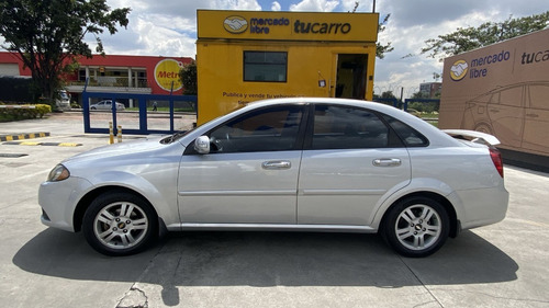 Imagen 4 de 25 de Chevrolet Optra