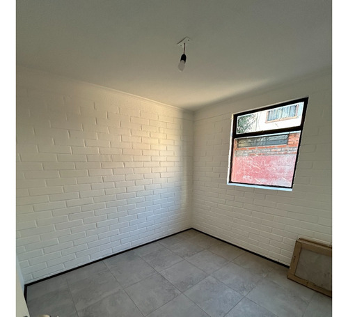 Práctica Casa Recién Renovada A Pasos Metro Las Parcelas