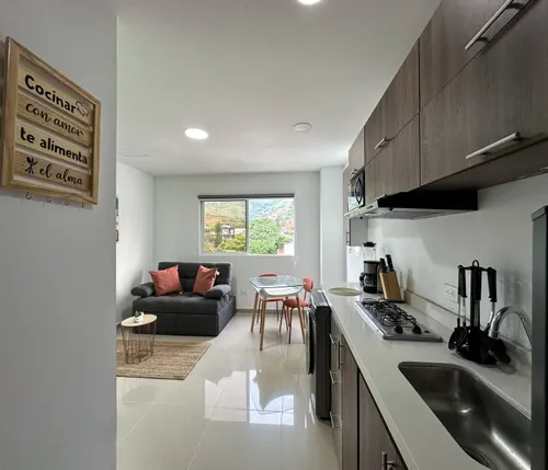 Se Alquila Lindo Apartaestudio En Quinto Piso Con Ascensor Para Renta Corta O De Larga Estancia