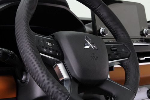 Mitsubishi Outlander 4x4 2.5 Suv At 7 Plazas 2024 0km