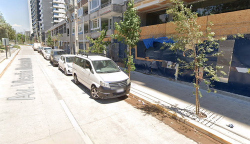 Amplio Local Av. Vicuña Mackenna Oriente