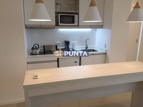 Imagen 6 de 8 de Apartamento En Alquiler En Playa Brava