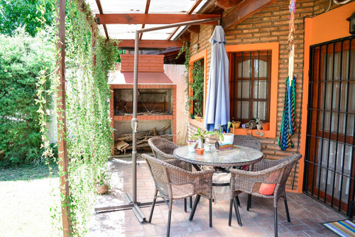 Casa En Granadero Baigorria
