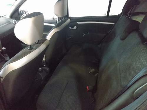 Renault Sandero Stepway Confort 1.6 2011