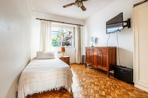 Venta Departamento 4 Ambientes C/dep Al Frente Amplio Balcón/patio Caballito